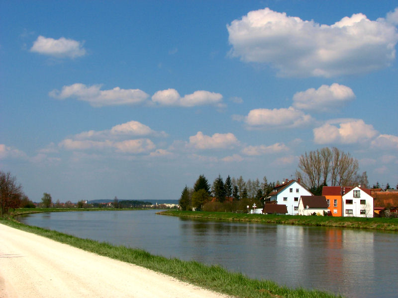 Schleuse Strullendorf - Brücke Neuses