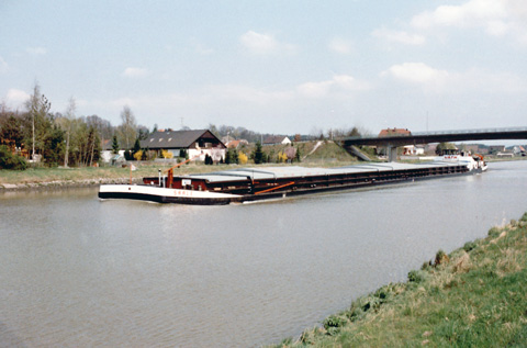 Main-Donau-Kanal - Schleuse Hausen - Haltung
